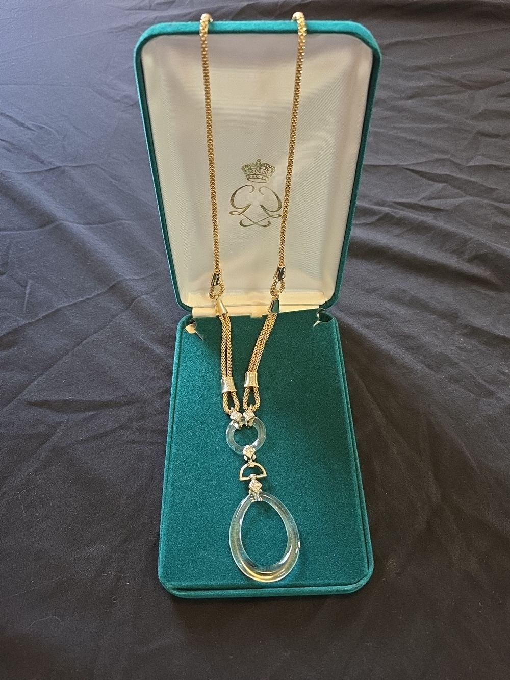 GRACE KELLY PRINCESS OF MONACO CLARION PELL MODERNIST GLASS PENDANT NECKLACE